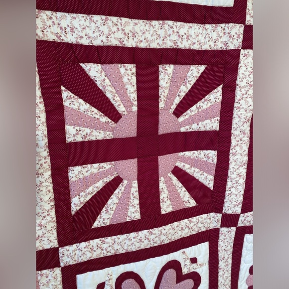 Hand Stitched Patchwork Applique Quilt 86” x 96” - Picture 7 of 16